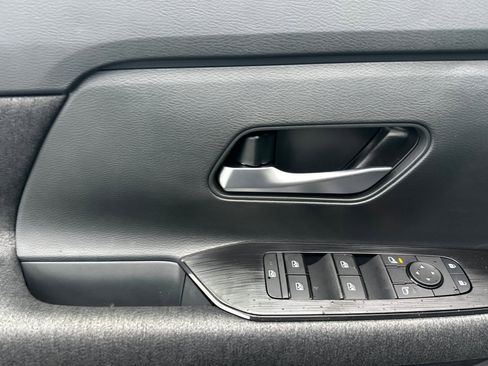 New 2026 Nissan Kicks SV image 11