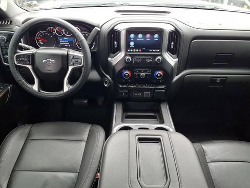 Used 2021 Chevrolet Silverado 1500 LT Trail Boss w/ Convenience Package II image 15