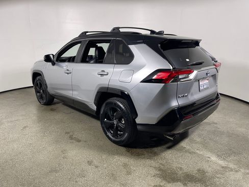 Used 2019 Toyota RAV4 XSE image 5