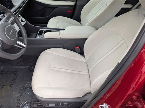 Used 2025 Hyundai Sonata SEL FWD image 15