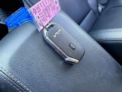 Used 2023 Kia Sportage EX AWD/4WD image 25