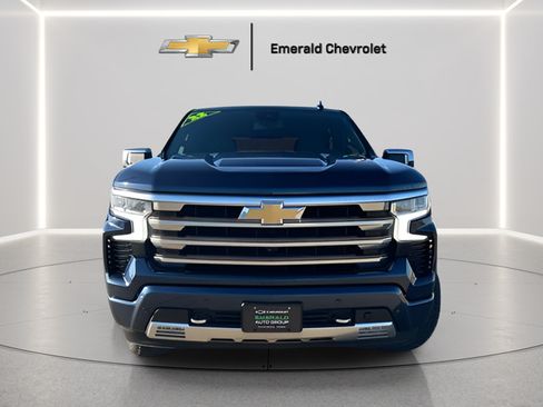 Used 2022 Chevrolet Silverado 1500 High Country w/ Max Trailering Package AWD/4WD image 2