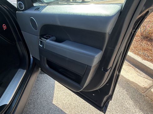 Used 2015 Land Rover Range Rover Sport Supercharged image 19