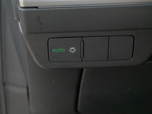 Used 2023 Audi Q4 e-tron Premium Plus w/ Premium Plus AWD/4WD image 27