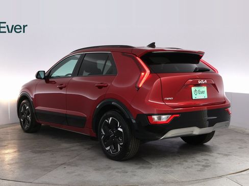 Used 2025 Kia Niro Wind image 14