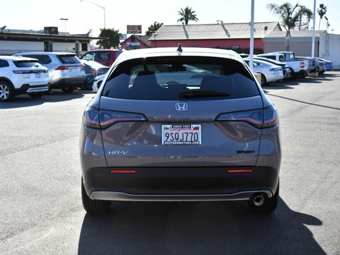 Used 2025 Honda HR-V Sport image 7
