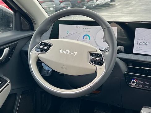 Certified 2022 Kia EV6 Wind image 15