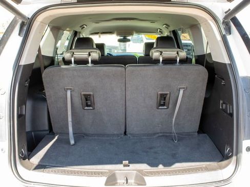 Used 2020 GMC Acadia SLT image 33