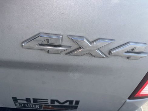 Used 2018 RAM 1500 Express w/ Popular Equipment Group image 9