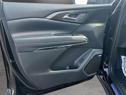 New 2026 Chevrolet Traverse High Country FWD image 29