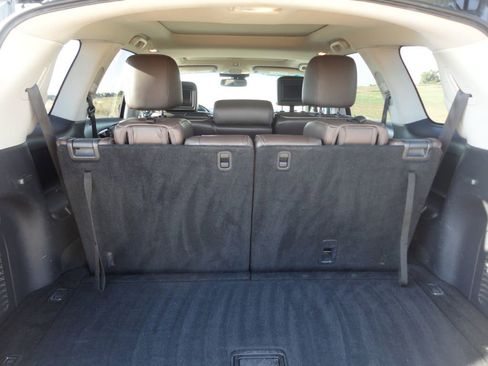 Used 2013 INFINITI JX35 AWD w/ Premium Pkg image 11