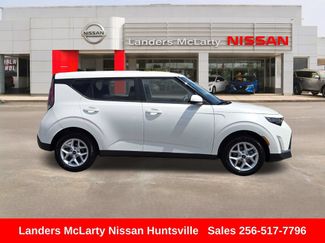 Used 2024 Kia Soul LX w/ Option Group 015 FWD video 2