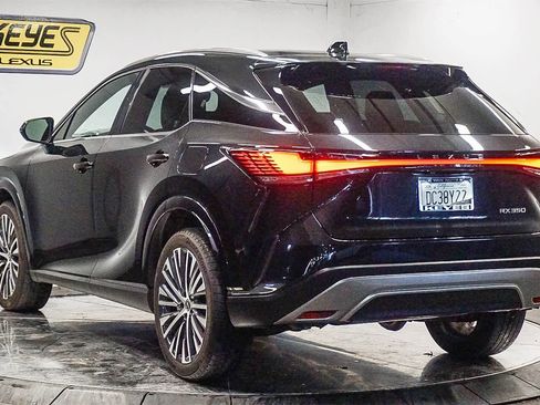 Used 2024 Lexus RX 350 Premium image 2
