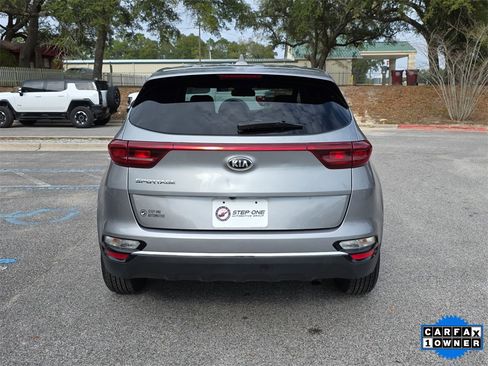 Used 2022 Kia Sportage LX image 6