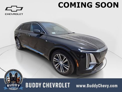 Used 2024 Cadillac Lyriq Luxury w/ LPO, Floor Liner Package RWD image 1