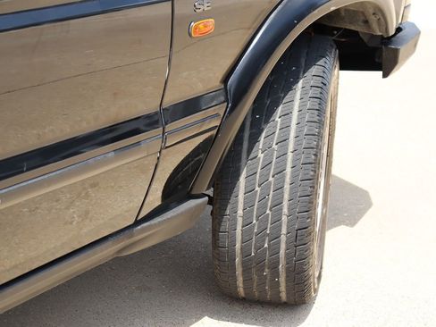 Used 2004 Land Rover Discovery SE image 65