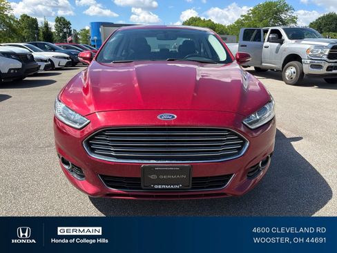 Used 2016 Ford Fusion Titanium FWD image 2
