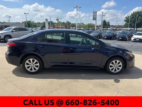 Used 2025 Toyota Corolla LE FWD image 4