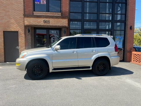 Used 2009 Lexus GX 470 AWD/4WD image 4