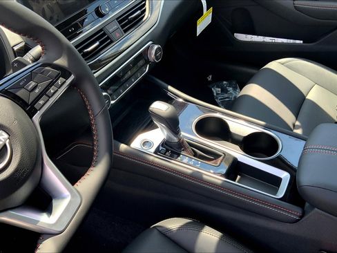 New 2025 Nissan Altima 2.5 SR w/ SR Premium Package image 8