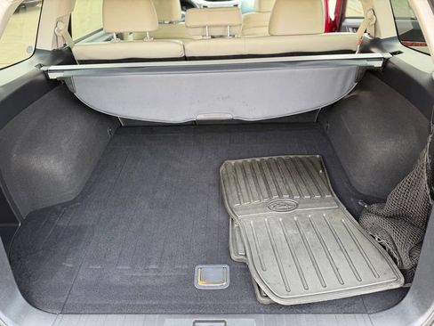 Used 2011 Subaru Outback 3.6R Limited w/ PWR Moonroof Pkg image 11