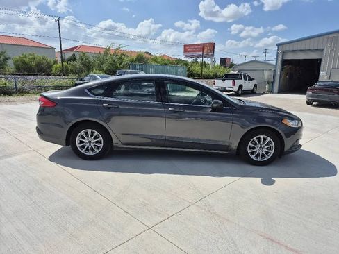 Used 2018 Ford Fusion S FWD image 5