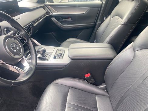Certified 2025 MAZDA CX-70 3.3 Turbo w/ Preferred Package AWD/4WD image 24