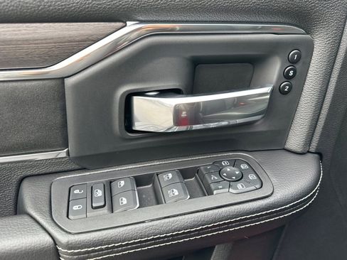 New 2026 RAM 3500 Laramie AWD/4WD image 13