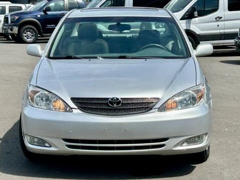 Used 2002 Toyota Camry LE FWD image 2