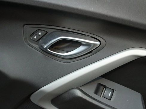 Used 2023 Chevrolet Camaro LT image 9