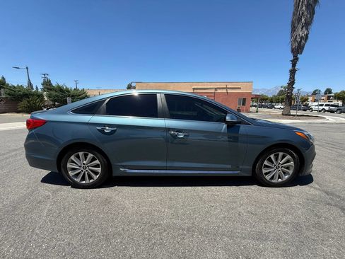 Used 2017 Hyundai Sonata Sport w/ Value Edition Package 02 FWD image 4