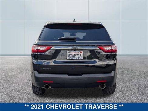 Used 2021 Chevrolet Traverse LS w/ LPO, Blackout Package FWD image 4