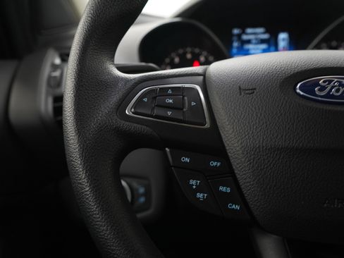 Used 2018 Ford Escape SE w/ SE Sync 3 Package AWD/4WD image 24