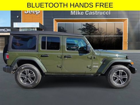 Used 2023 Jeep Wrangler Unlimited Sahara AWD/4WD image 3
