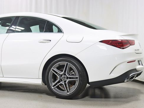 Used 2022 Mercedes-Benz CLA 250 4MATIC image 10