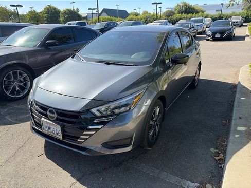 Used 2025 Nissan Versa S w/ S Plus Package FWD image 3