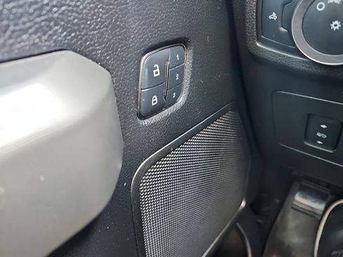 Used 2018 Ford F150 Raptor w/ Equipment Group 802A Luxury image 22