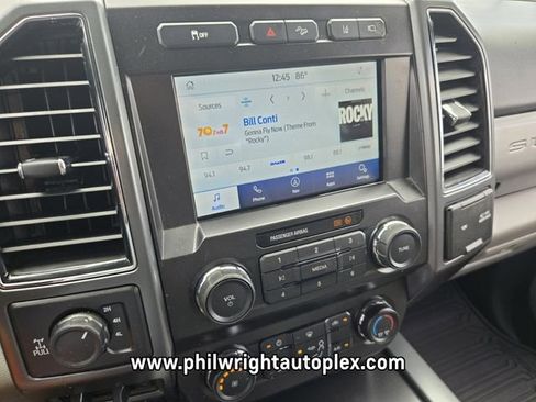Used 2022 Ford F250 XLT w/ Black Appearance Package AWD/4WD image 21