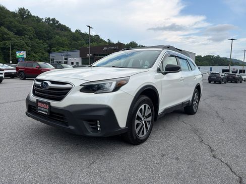 Used 2020 Subaru Outback AWD/4WD image 3