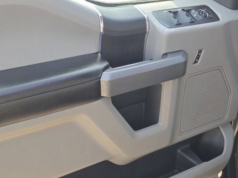 Used 2015 Ford F150 XLT w/ Equipment Group 301A Mid image 18