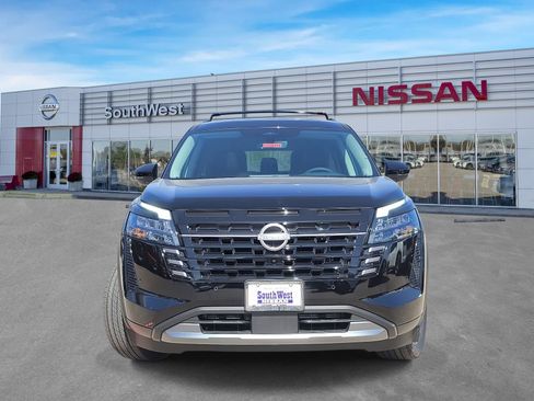 New 2026 Nissan Pathfinder SL image 10