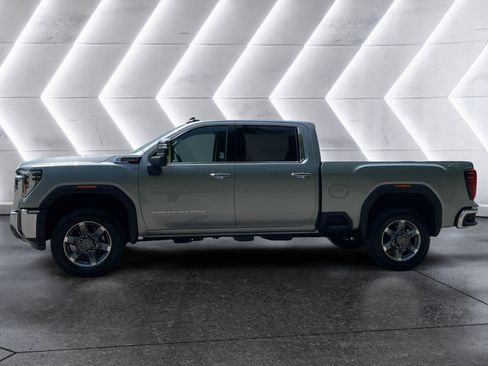New 2026 GMC Sierra 3500 SLT AWD/4WD image 3