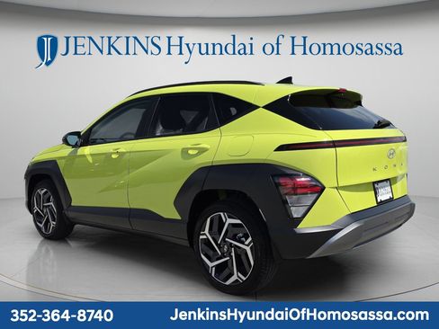 Used 2026 Hyundai Kona SEL Premium FWD image 8