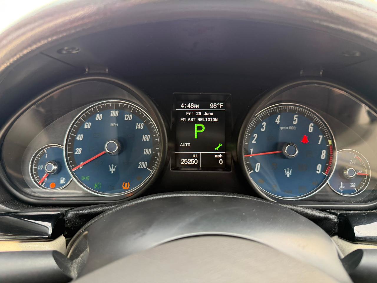 Used 2012 Maserati GranTurismo Sport RWD image 35