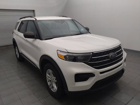 Used 2022 Ford Explorer XLT AWD/4WD image 13