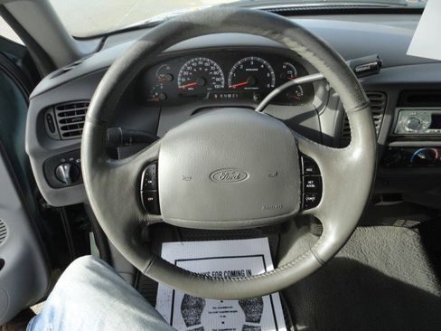 Used 2001 Ford F150 XLT image 5