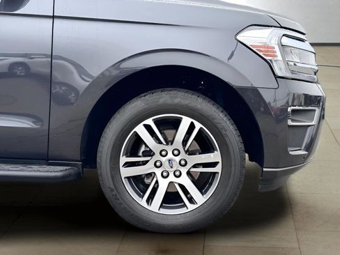 Used 2024 Ford Expedition Limited AWD/4WD image 47