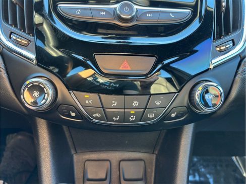 Used 2018 Chevrolet Cruze Premier w/ RS Package image 25