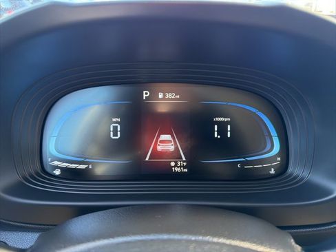 Certified 2025 Hyundai Venue SE image 21