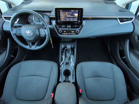 Used 2022 Toyota Corolla LE image 14